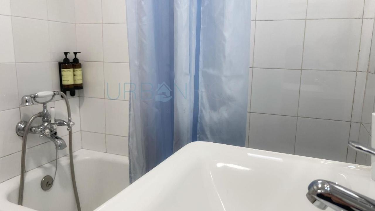 Vivienda Turistica Con Encanto Centrico, Wifi Y Patio بلباو المظهر الخارجي الصورة
